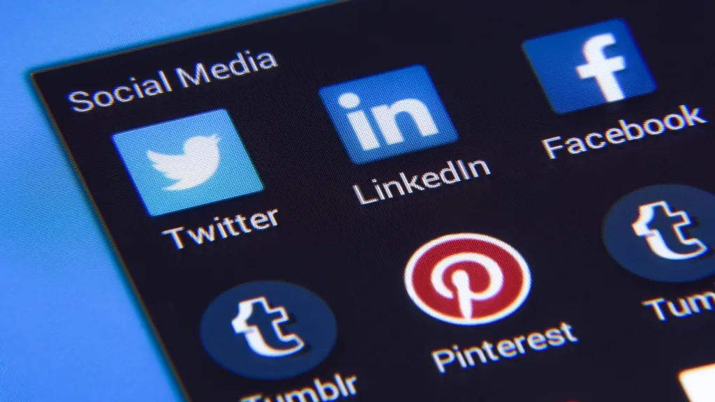 Social Media Intern – X